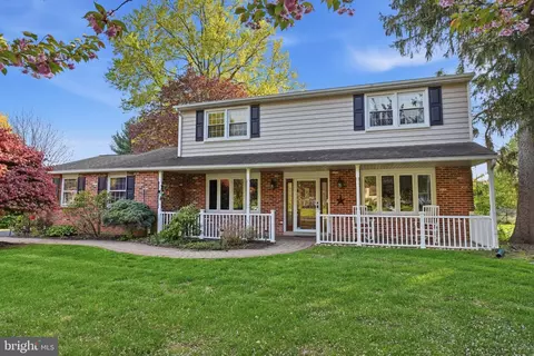 165 W Julianna Dr, Southampton, PA 18966