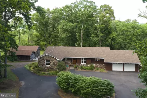 6683 Chapel Rd, New Hope, PA 18938