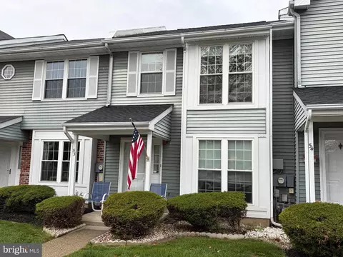 53 Ardsley Ct, Newtown, PA 18940