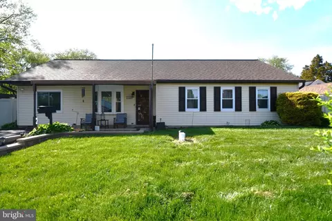 1654 Forrest Ave, Feasterville Trevose, PA 19053