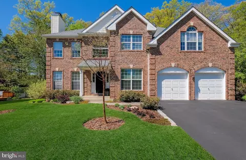 135 Equestrian Dr, New Hope, PA 18938