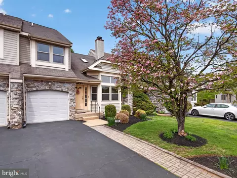 333 Basswood Cir, Feasterville Trevose, PA 19053