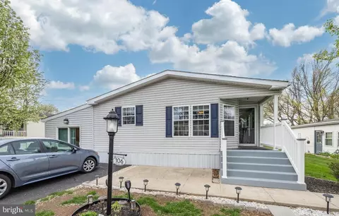 106 Pasture Ln, Chalfont, PA 18914