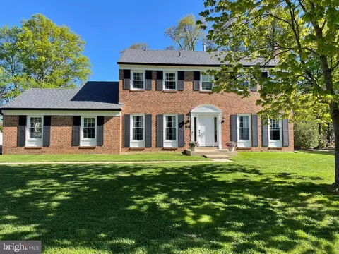 476 Gladstone Rd, Langhorne, PA 19047