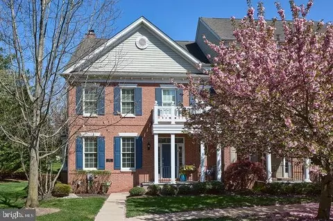 308 Hart Aly #37, Newtown, PA 18940