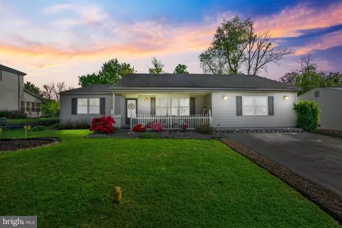 1839 Hollandale Dr, Bensalem, PA 19020