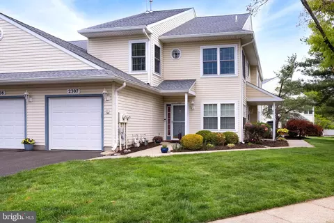 2307 Lynbrooke Dr, Yardley, PA 19067