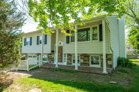 8 Pleasant Ave, Chalfont, PA 18914