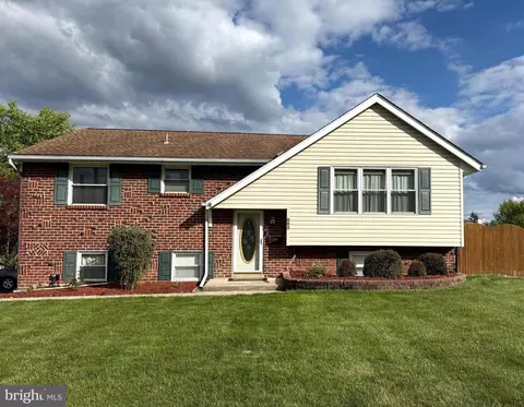 883 Mustang Rd, Warrington, PA 18976
