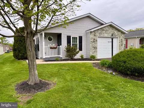 399 Spring Meadow Circle Cir, New Hope, PA 18938