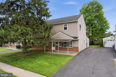 3824 Kingston Way, Bensalem, PA 19020