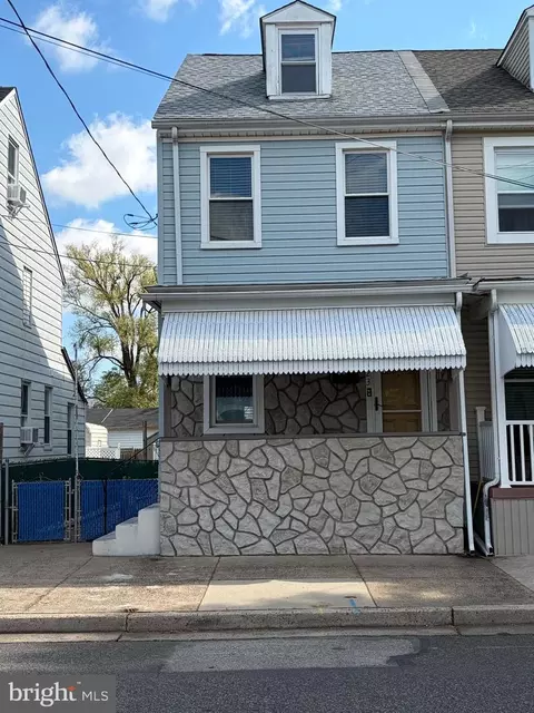 323 Walnut St, Bristol, PA 19007