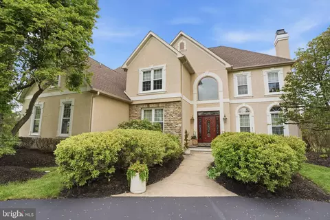 25 Alexanders Ct, Newtown, PA 18940