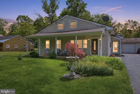 1696 Chestnut Ridge Rd, Upper Black Eddy, PA 18972