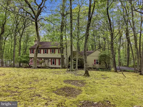 3858 Dogwood Ln, Doylestown, PA 18902