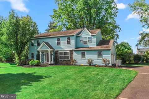 24 Pond View Dr, Richboro, PA 18954