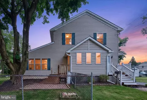 280 Olive St, Warminster, PA 18974