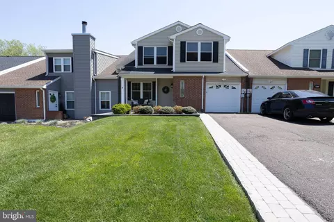 2702 Dudley Ct, Bensalem, PA 19020