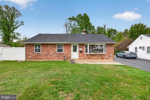 3528 Windsor Dr, Bensalem, PA 19020