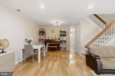 264 Clinton Ct, Southampton, PA 18966