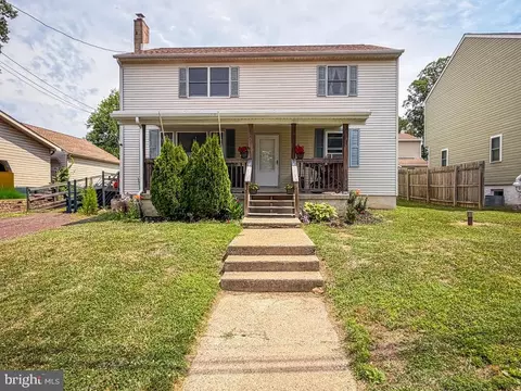 478 Cedar Ave, Feasterville Trevose, PA 19053