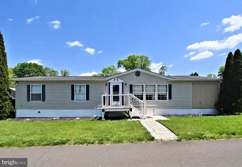 156 Vaux Dr, Doylestown, PA 18901
