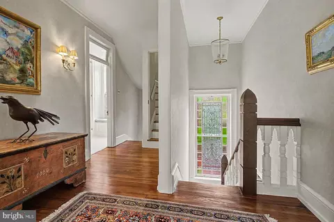 Entry Way - 261 Maple Ave, Doylestown, PA 18901 photo 6 of 7