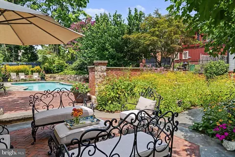 Exterior - 261 Maple Ave, Doylestown, PA 18901 photo 12 of 17