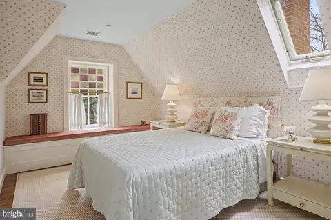 Bedroom - 261 Maple Ave, Doylestown, PA 18901 photo 3 of 6