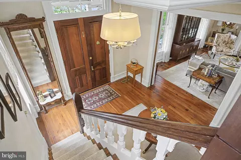 Entry Way - 261 Maple Ave, Doylestown, PA 18901 photo 4 of 7