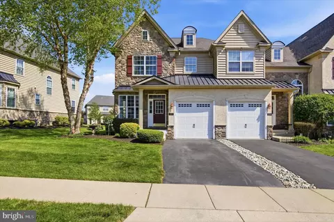 3221 Whisper Ln, Furlong, PA 18925