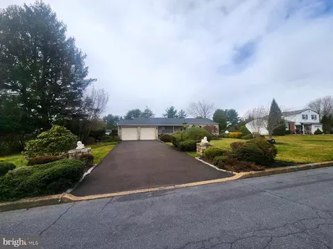 120 W Georgianna Dr, Richboro, PA 18954