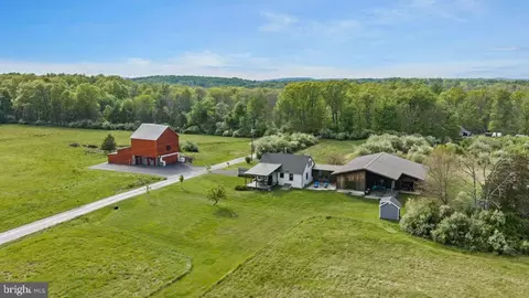 13 Rope Walk Rd, Upper Black Eddy, PA 18972