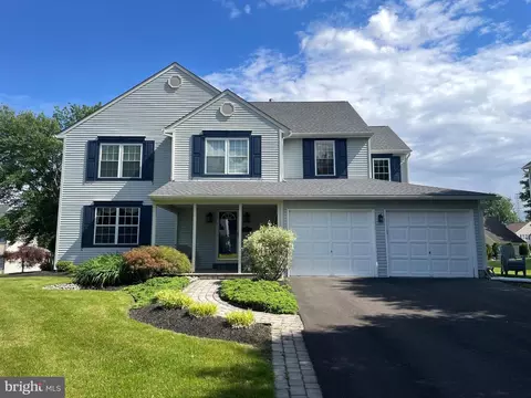 50 Copperleaf Dr, Newtown, PA 18940