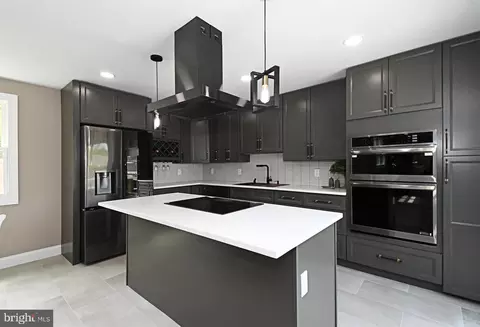 1554 Park Dr, Jamison, PA 18929