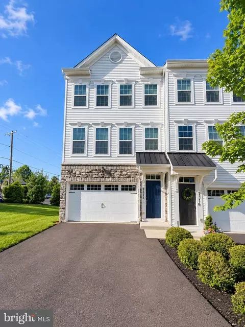 2313 Macis Cir, Warrington, PA 18976