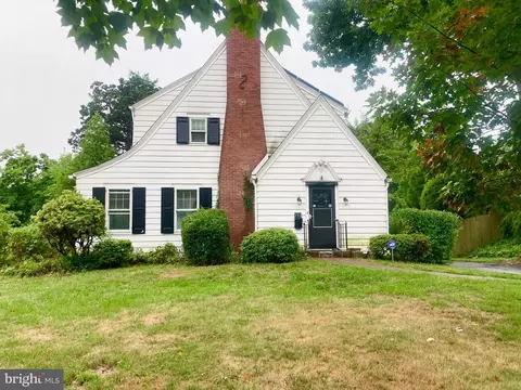 733 N Pennsylvania Ave, Yardley, PA 19067