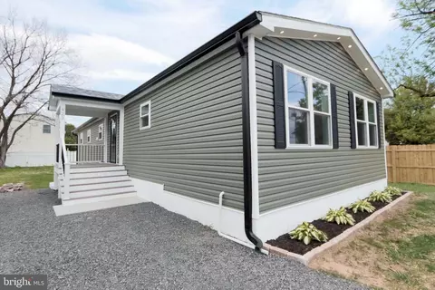 423 Hemlock Ave, Bensalem, PA 19020
