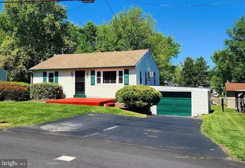 536 Harding Ave, Feasterville Trevose, PA 19053