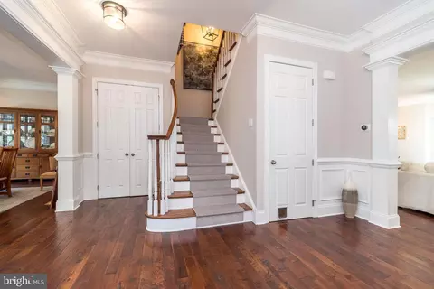 Entry Way - 73 Creekview Ln, Yardley, PA 19067 photo 6 of 18