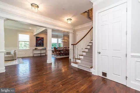 Entry Way - 73 Creekview Ln, Yardley, PA 19067 photo 7 of 18