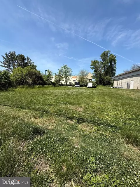 27 Almshouse Rd, Richboro, PA 18954