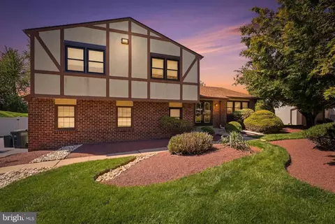 49 Misty Meadow Dr, Richboro, PA 18954