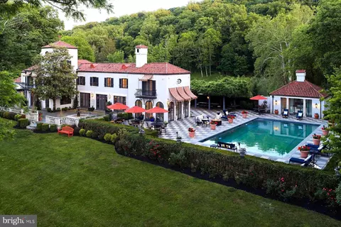 3052 River Rd, New Hope, PA 18938