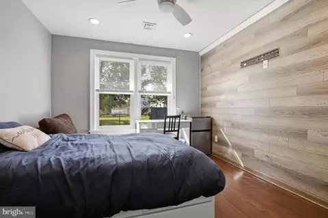 Bedroom - 320 Maple St, Warminster, PA 18974 photo 2 of 3