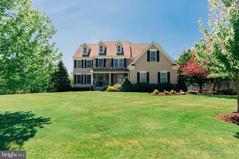 315 Tinsman Dr, Perkasie, PA 18944