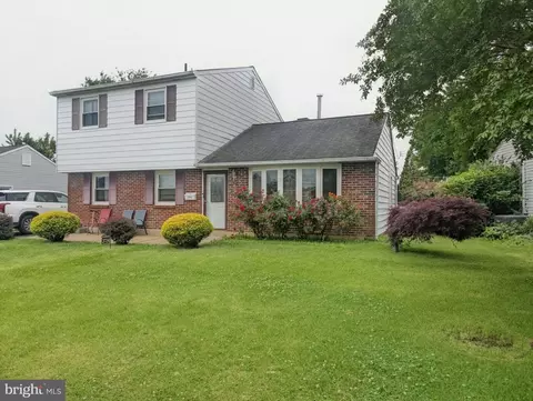 3724 Devonshire Pl, Bensalem, PA 19020