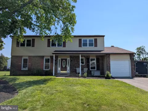 70 Redwood Dr, Richboro, PA 18954