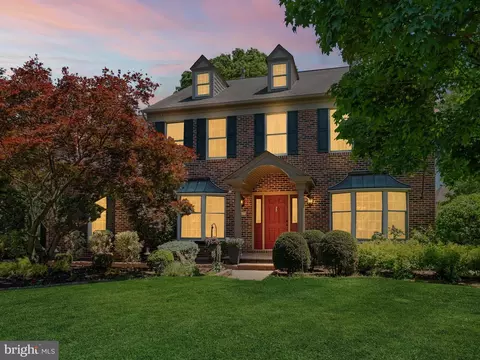 1424 Ridgewood Ln, Newtown, PA 18940