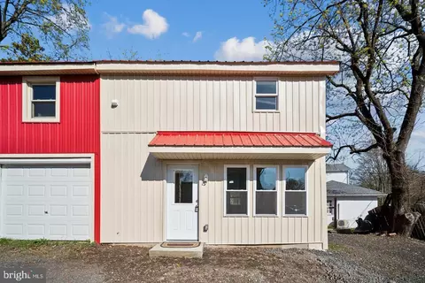 27 E Butler Ave #B, Chalfont, PA 18914